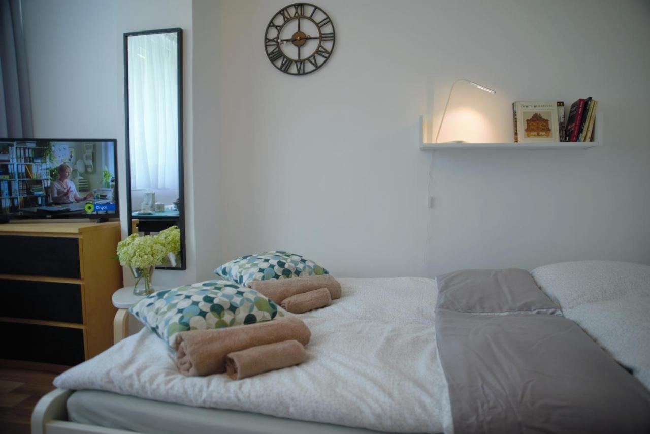 Friendly Place Doki Gdańsk Eksteriør billede