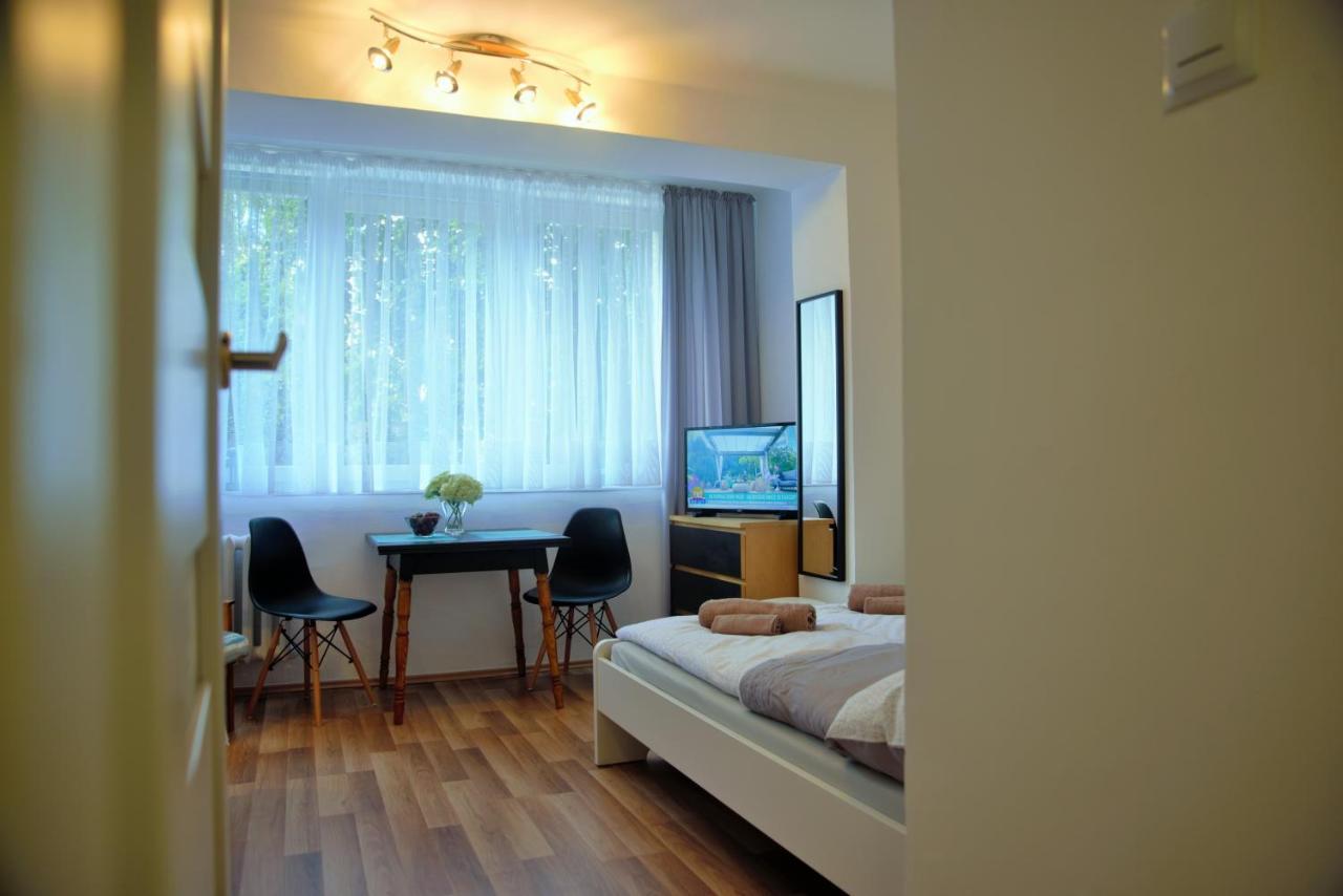 Friendly Place Doki Gdańsk Eksteriør billede
